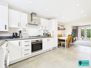 Kitchen/Diner- click for photo gallery